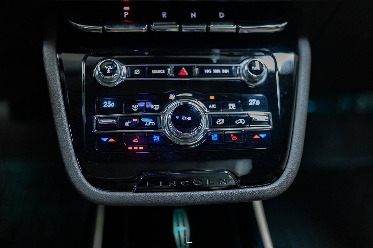 2020 Lincoln Corsair AWD Reserve Leather Roof Nav BCam Red Deer AB