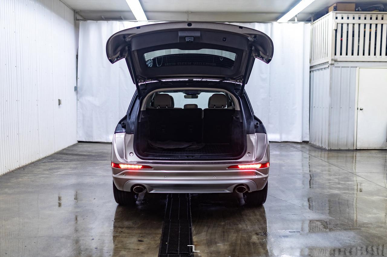 2020 Lincoln Corsair AWD Reserve Leather Roof Nav BCam Red Deer AB