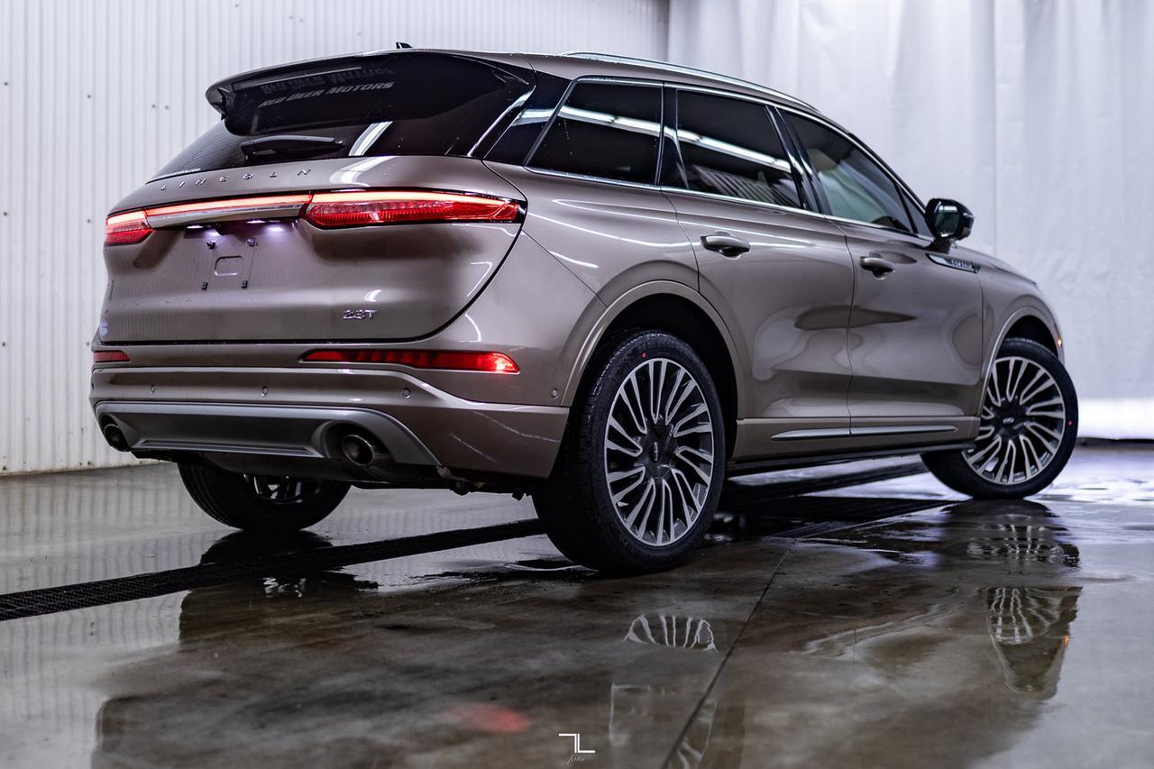 2020 Lincoln Corsair AWD Reserve Leather Roof Nav BCam Red Deer AB