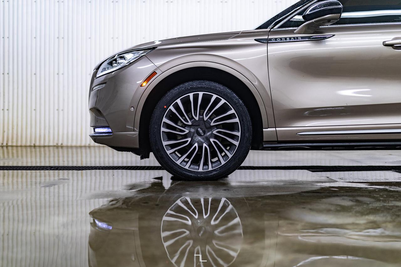 2020 Lincoln Corsair AWD Reserve Leather Roof Nav BCam Red Deer AB