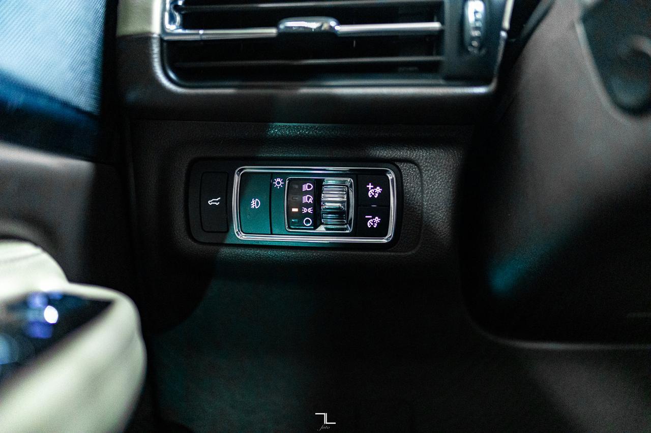 2020 Lincoln Corsair AWD Reserve Leather Roof Nav BCam Red Deer AB