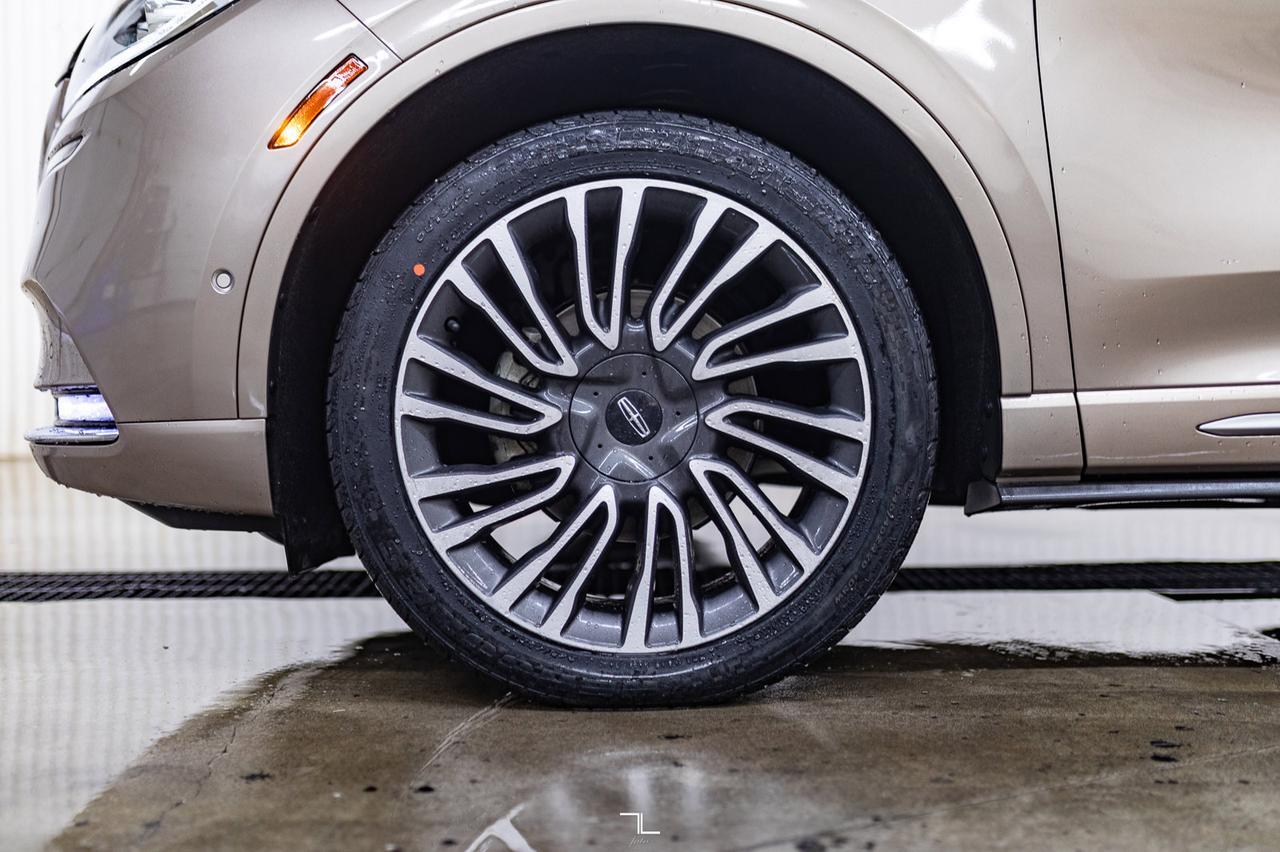 2020 Lincoln Corsair AWD Reserve Leather Roof Nav BCam Red Deer AB