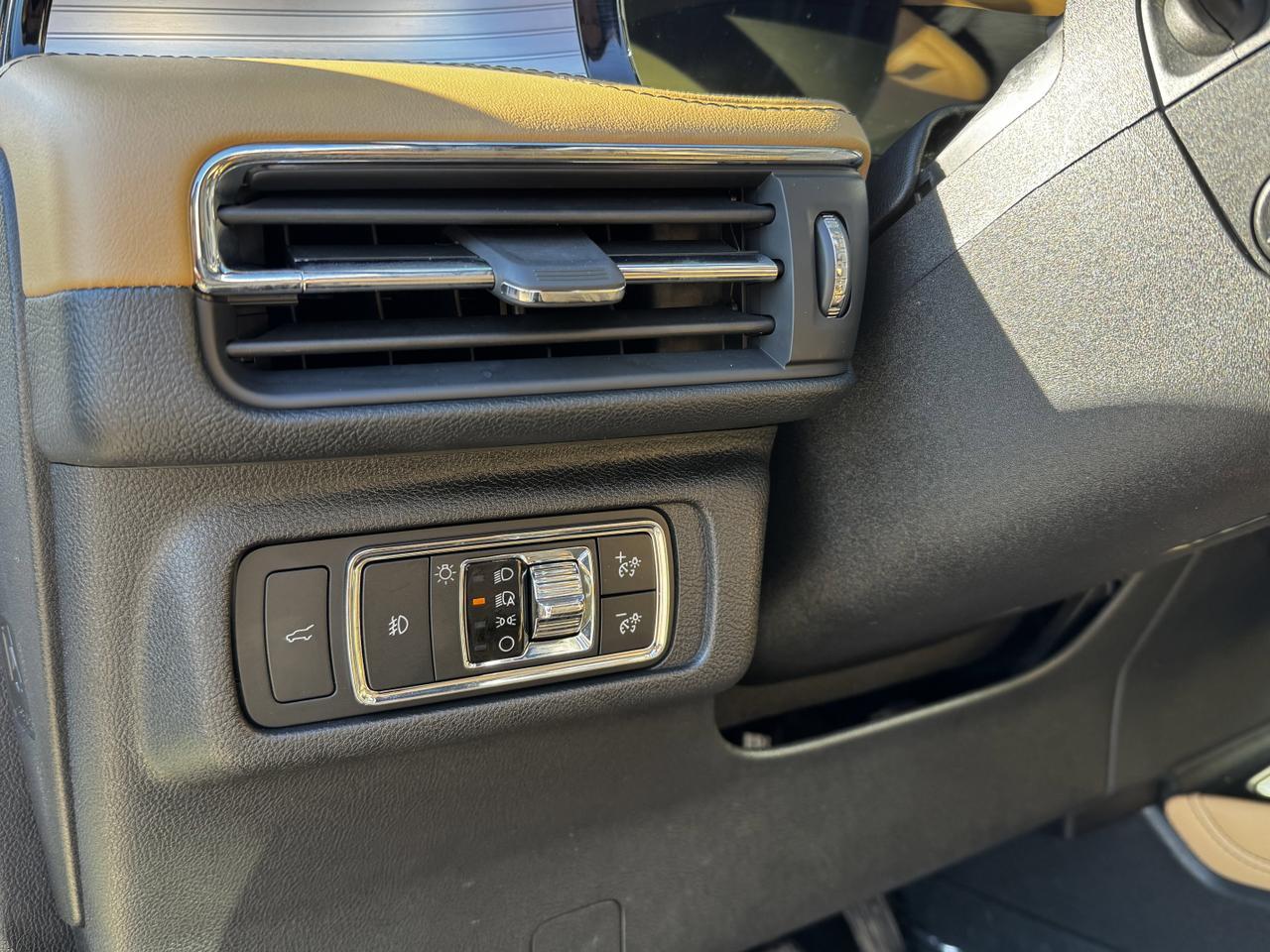 2020 Lincoln Corsair Reserve AWD SUV | Low KMs | 2L Turbo | Backup Camera | Head Up Display | Keypad Redwater AB