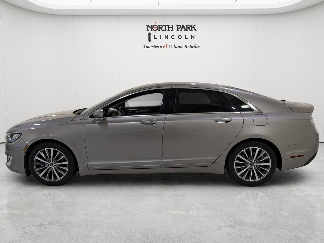 2020 Lincoln MKZ Standard