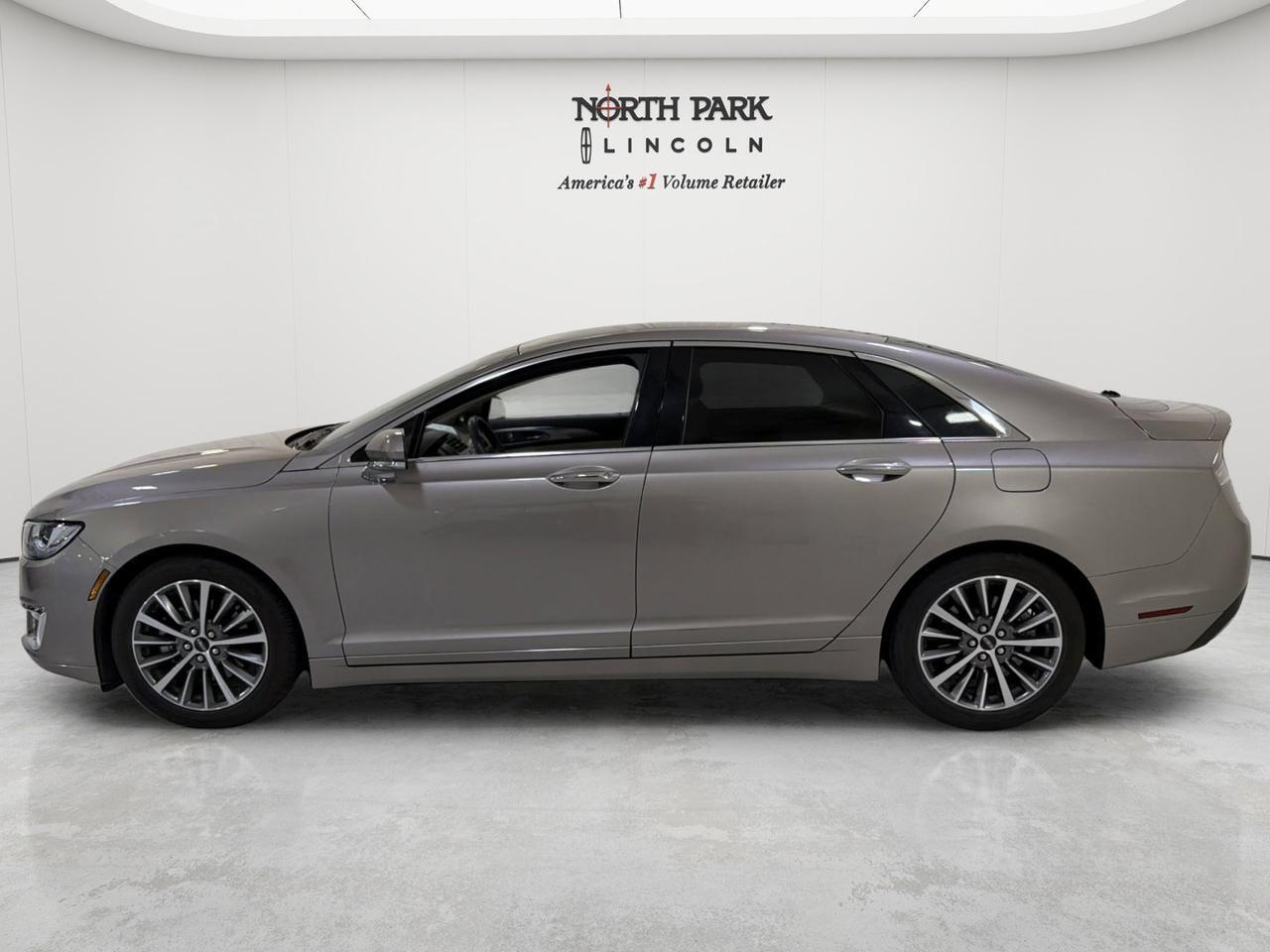 2020 Lincoln MKZ Standard