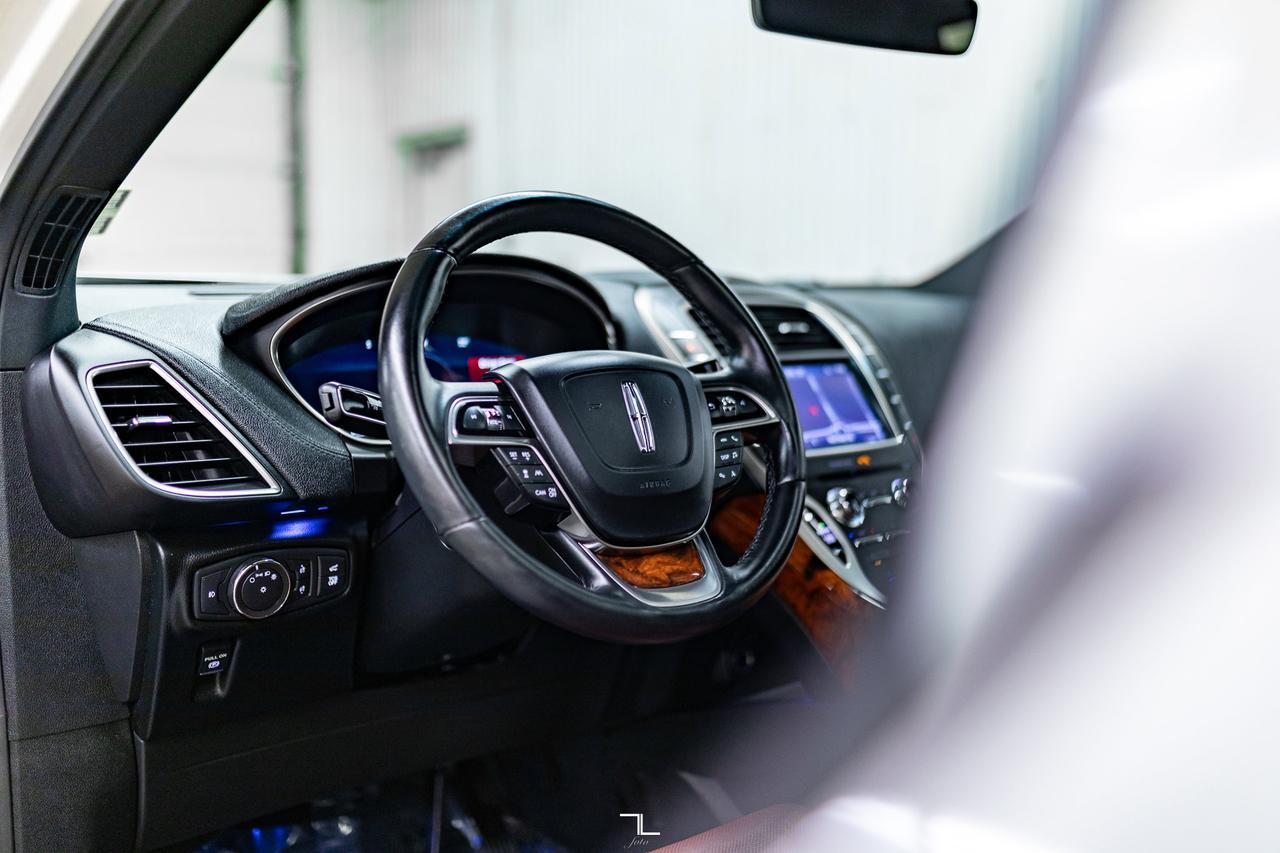 2020 Lincoln Nautilus AWD Reserve Leather Roof Nav BCam Red Deer AB