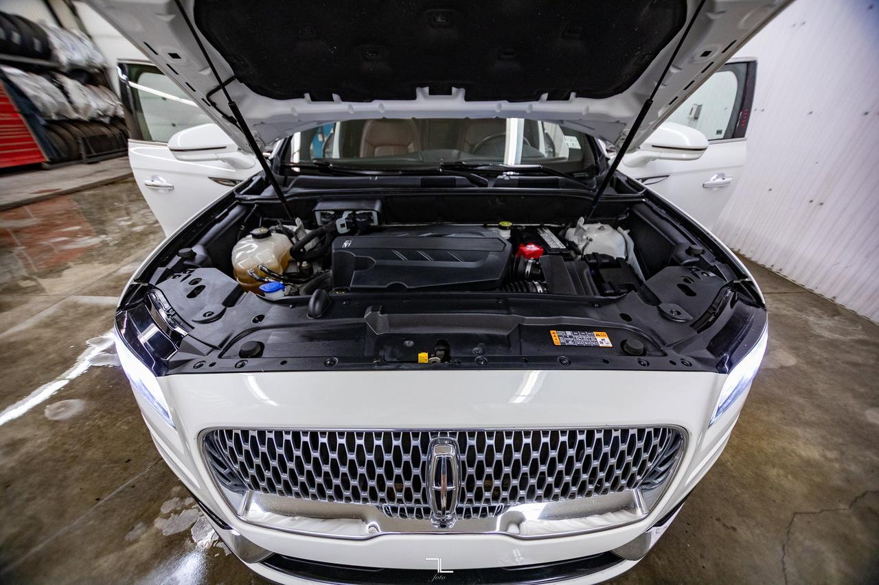 2020 Lincoln Nautilus AWD Reserve Leather Roof Nav BCam Red Deer AB