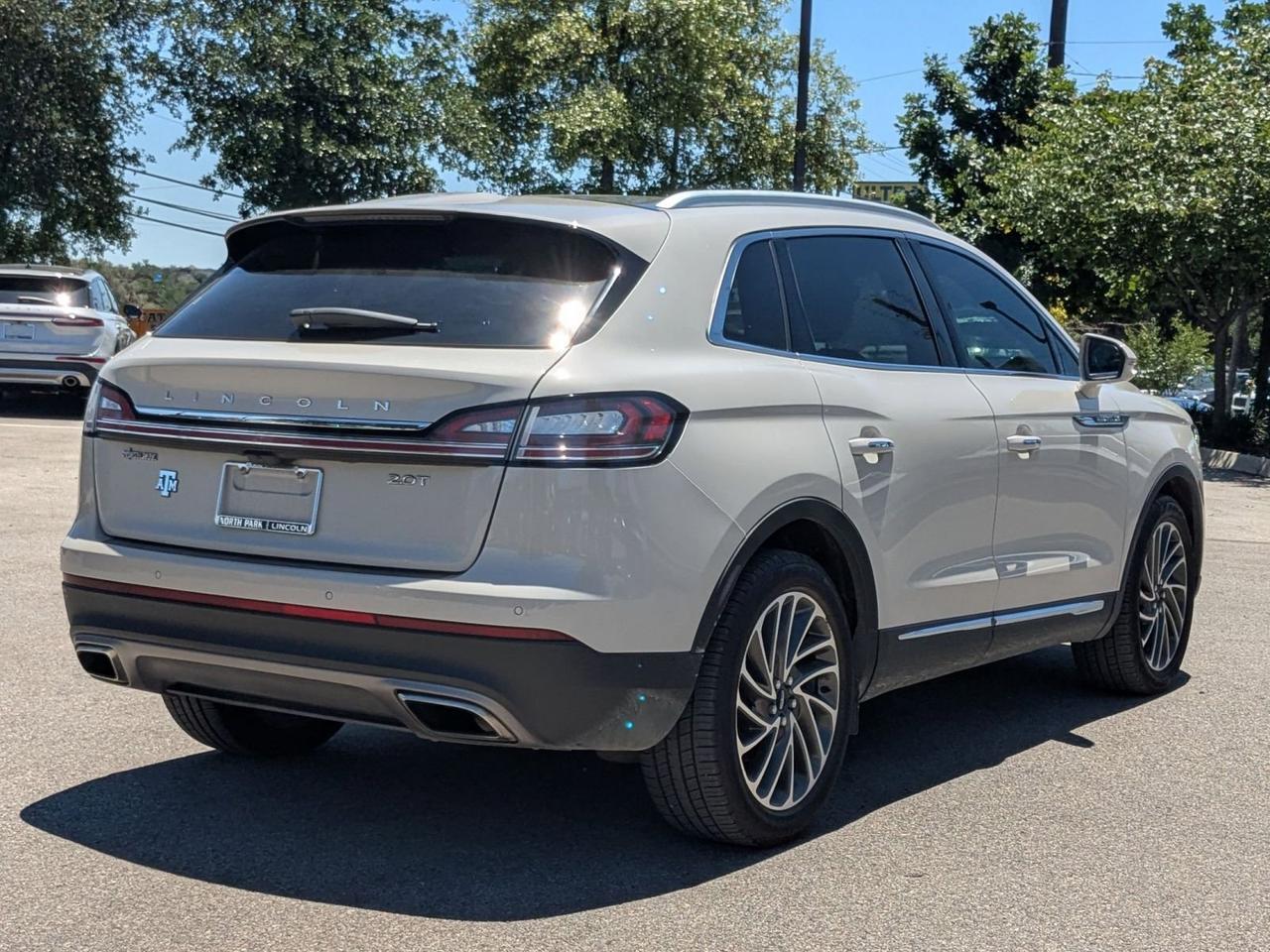 2020 Lincoln Nautilus Reserve