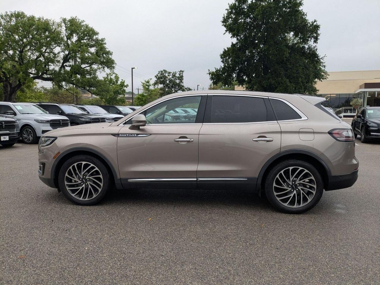 2020 Lincoln Nautilus Reserve