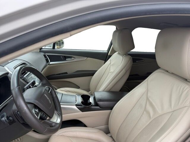 2020 Lincoln Nautilus Standard  TX