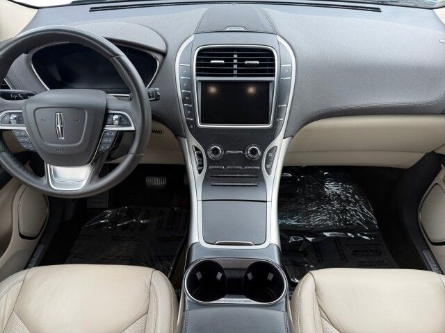 2020 Lincoln Nautilus Standard  TX