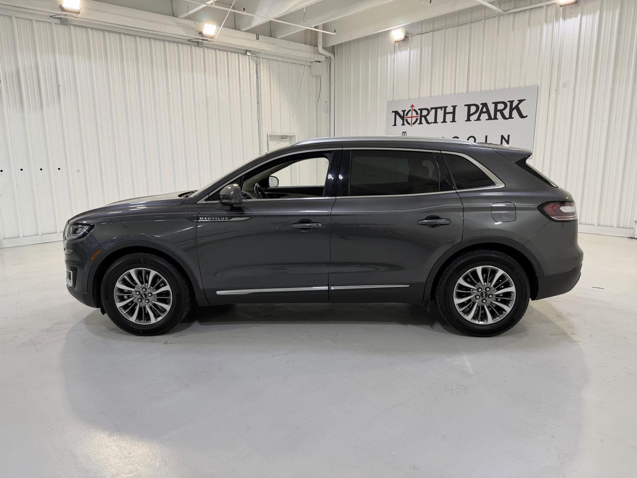 2020 Lincoln Nautilus Standard