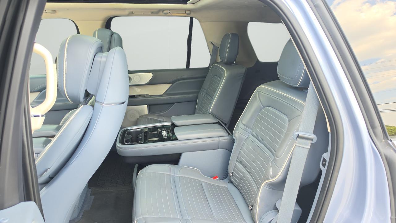 2020 Lincoln Navigator Black Label