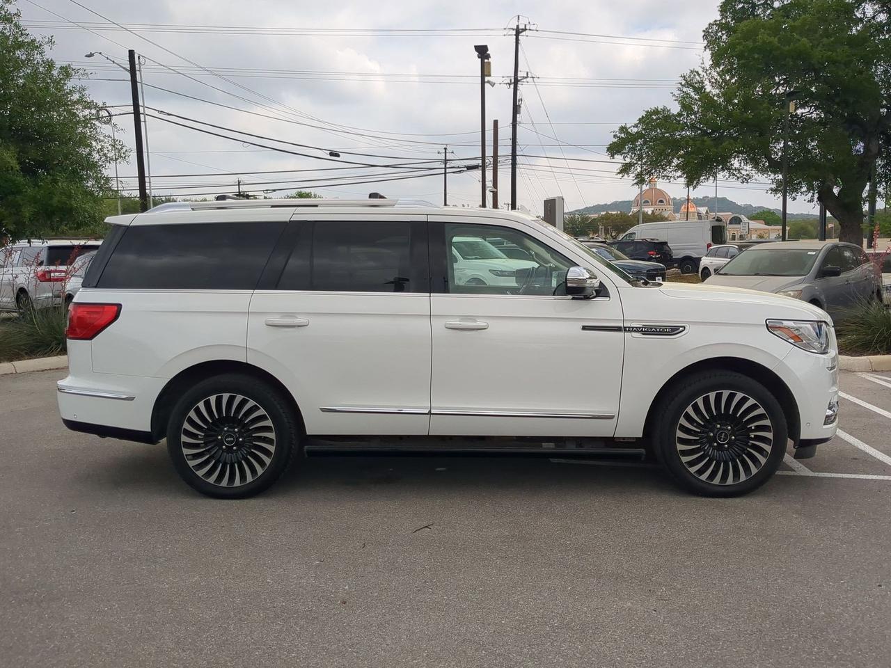 2020 Lincoln Navigator Black Label
