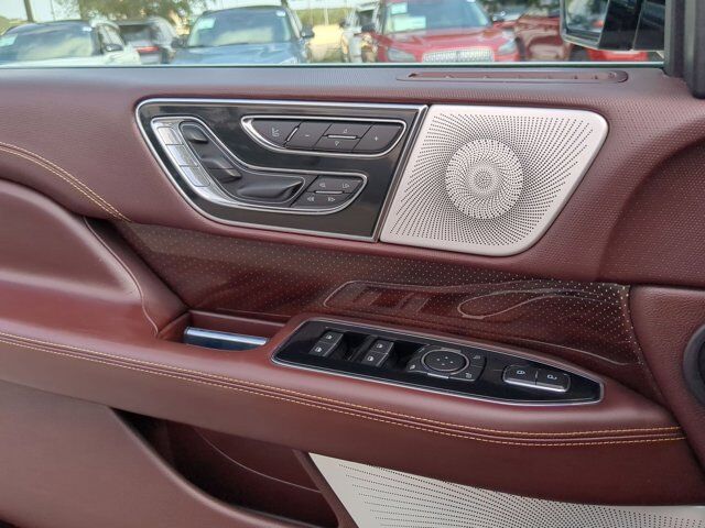2020 Lincoln Navigator Black Label