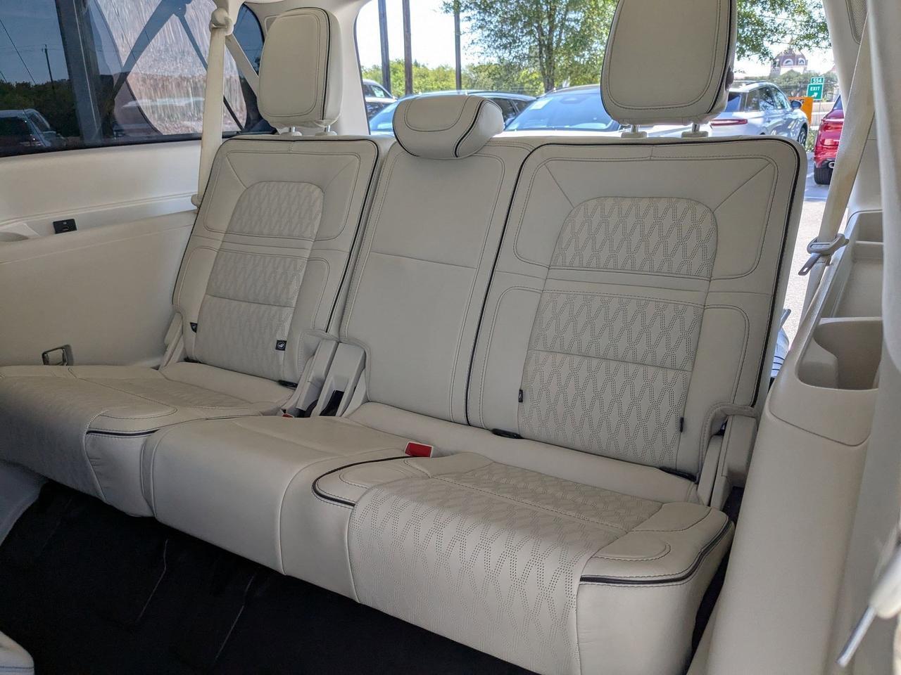 2020 Lincoln Navigator L Black Label