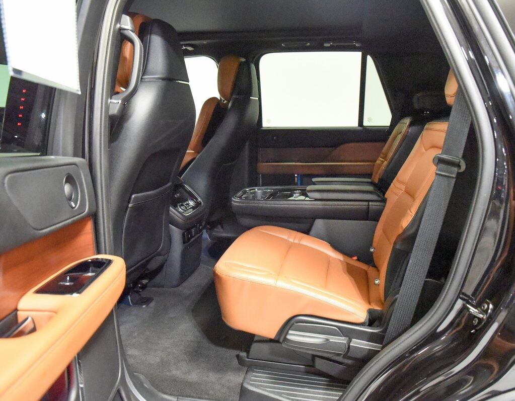 2020 Lincoln Navigator Reserve Akron