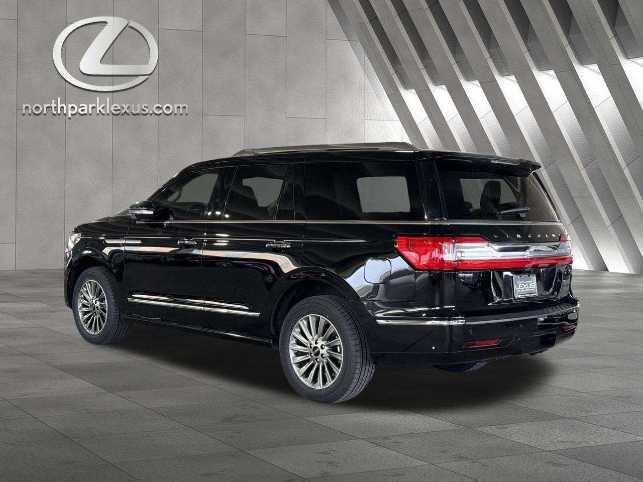 2020 Lincoln Navigator Standard