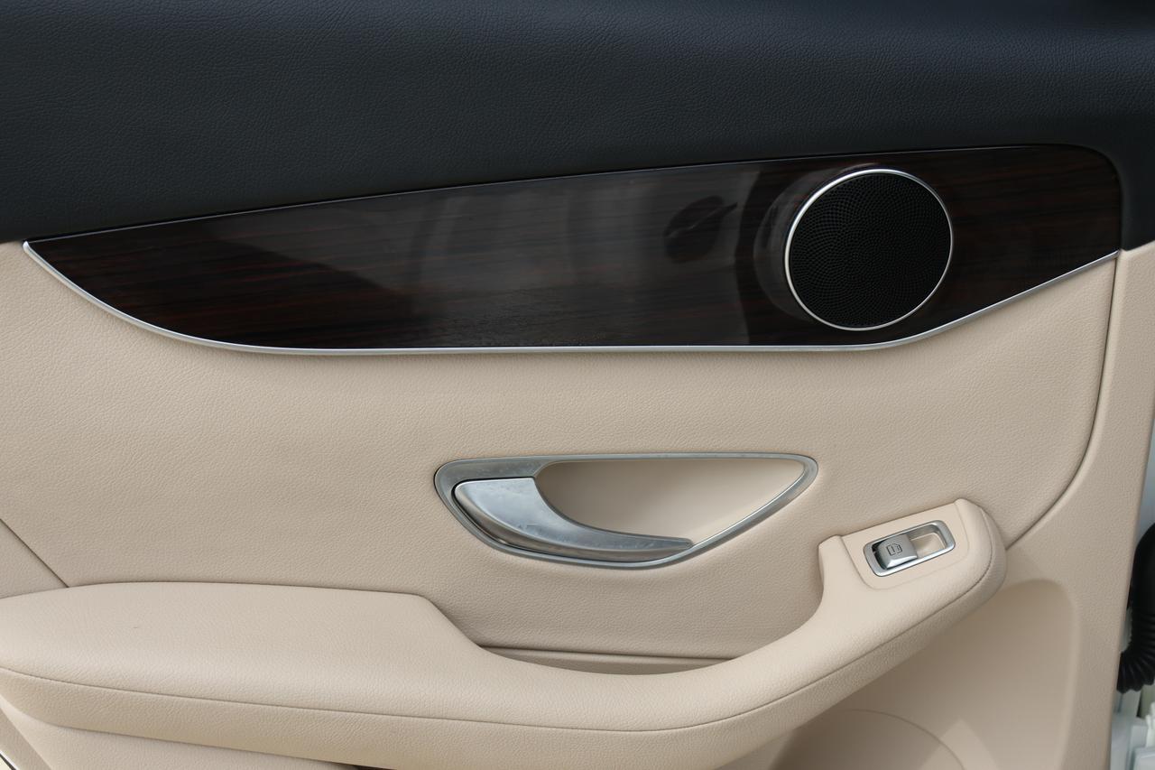 2020 MERCEDES-BENZ GLC 300 Houston TX