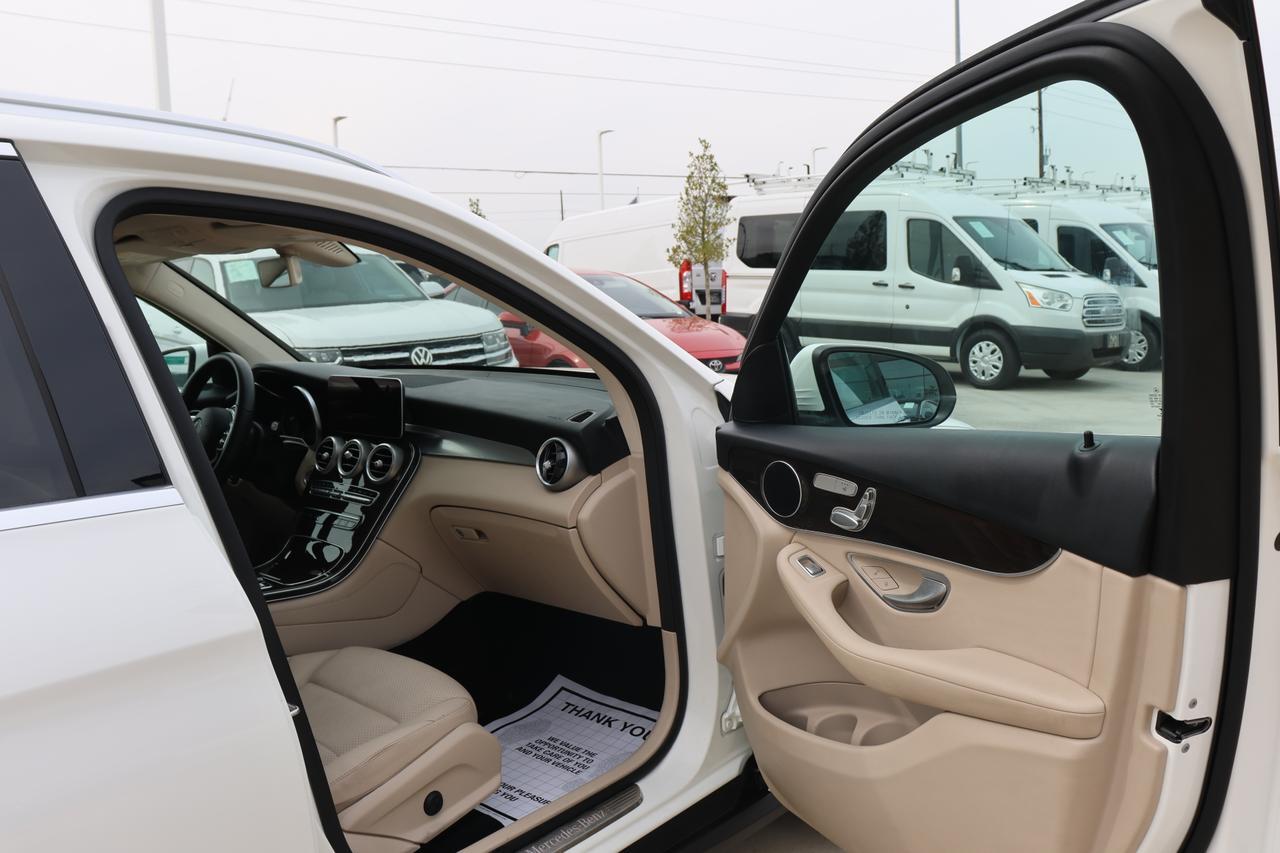2020 MERCEDES-BENZ GLC 300 Houston TX