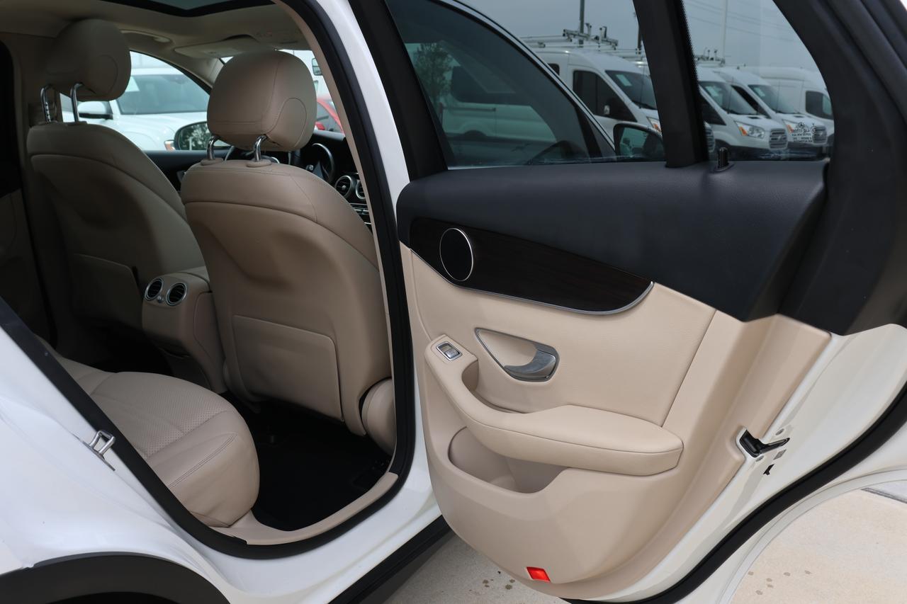 2020 MERCEDES-BENZ GLC 300 Houston TX