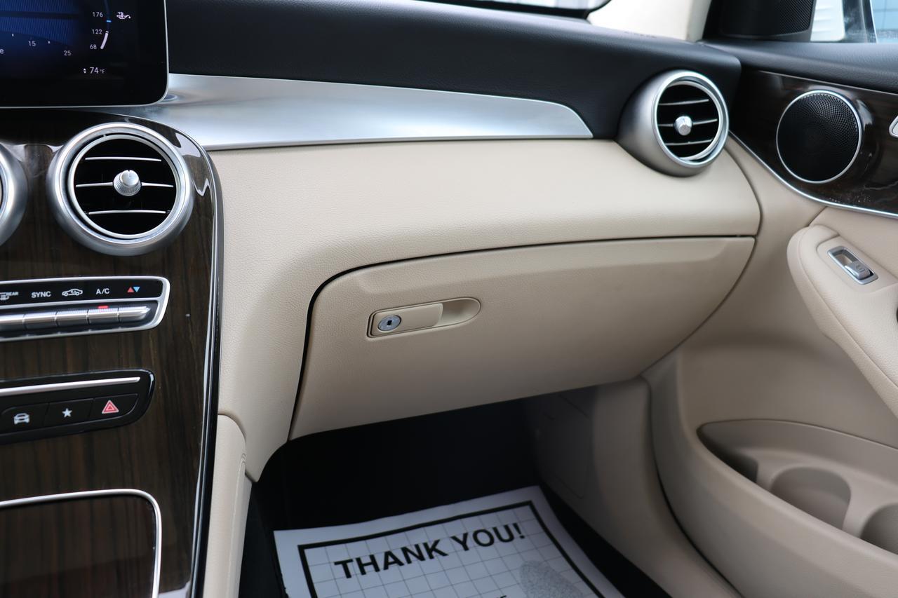 2020 MERCEDES-BENZ GLC 300 Houston TX