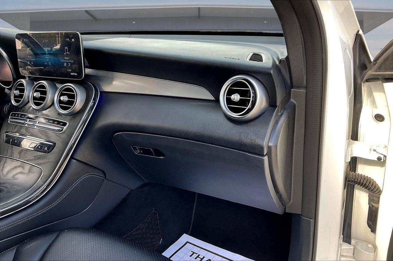2020 MERCEDES-BENZ GLC 300 Houston TX