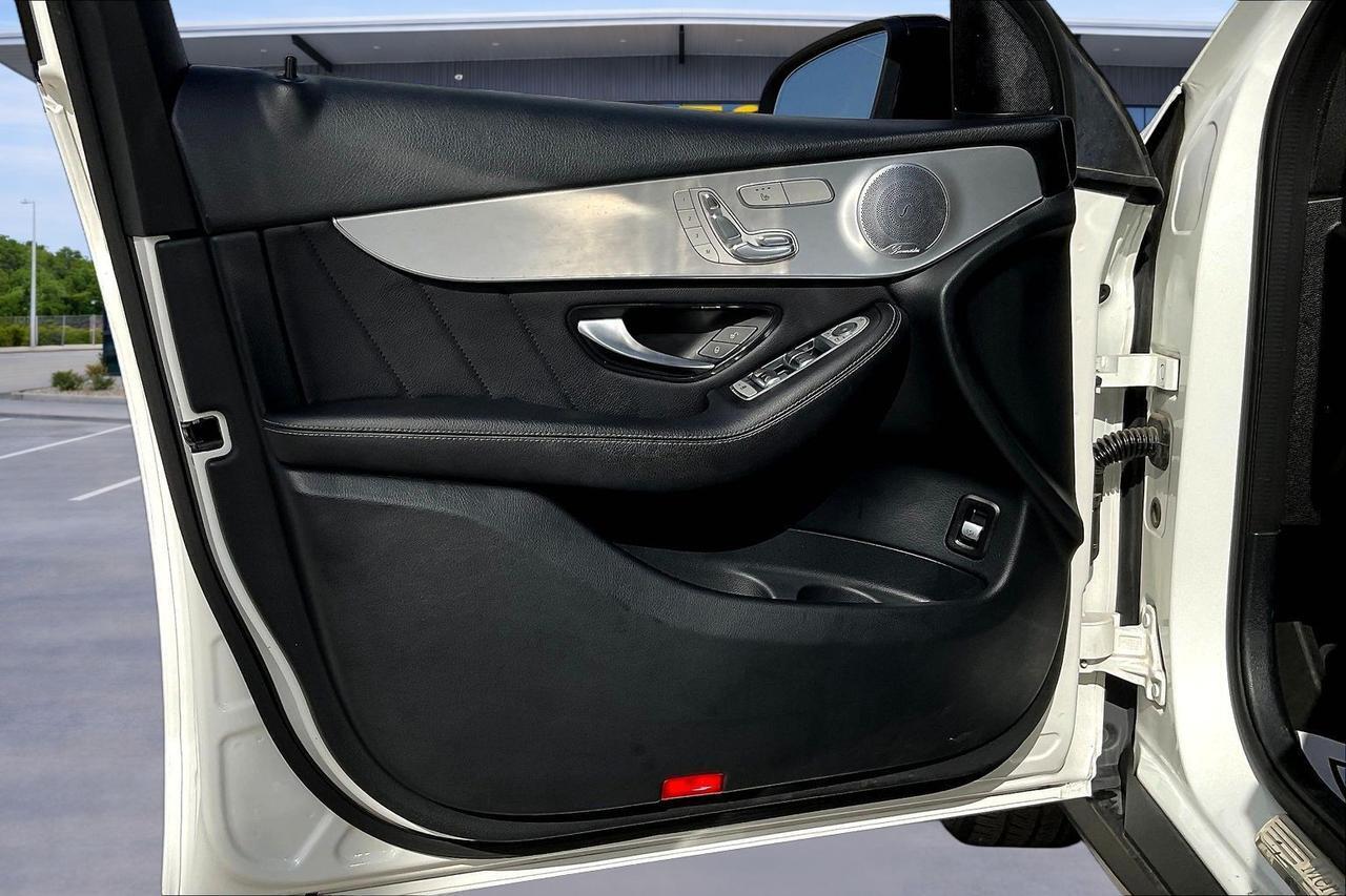 2020 MERCEDES-BENZ GLC 300 Houston TX