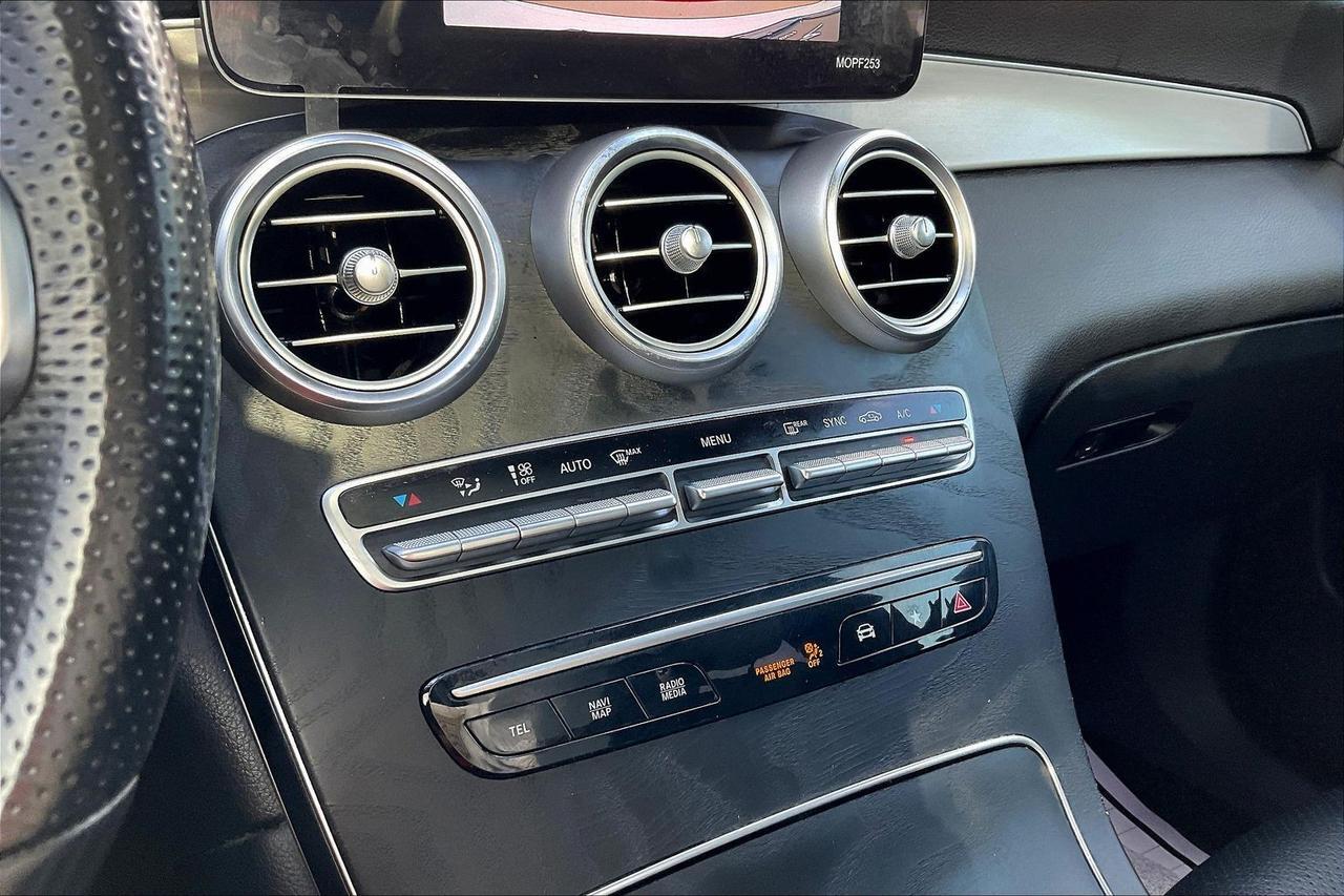 2020 MERCEDES-BENZ GLC 300 Houston TX