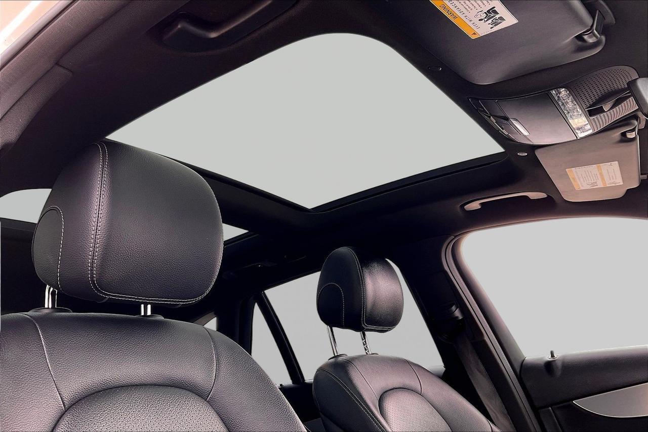 2020 MERCEDES-BENZ GLC 300 Houston TX