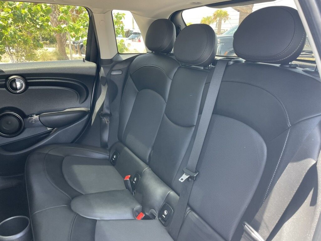 2020 MINI Hardtop 4 Door COOPER~1 OWNER~CLEAN CARFAX~SUNROOF~BLUETOOTH~POWER WINDOWS~CRUI Sarasota FL