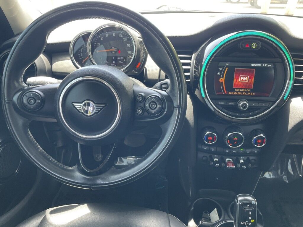 2020 MINI Hardtop 4 Door COOPER~1 OWNER~CLEAN CARFAX~SUNROOF~BLUETOOTH~POWER WINDOWS~CRUI Sarasota FL