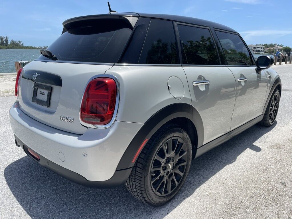 2020 MINI Hardtop 4 Door COOPER~1 OWNER~CLEAN CARFAX~SUNROOF~BLUETOOTH~POWER WINDOWS~CRUI Sarasota FL