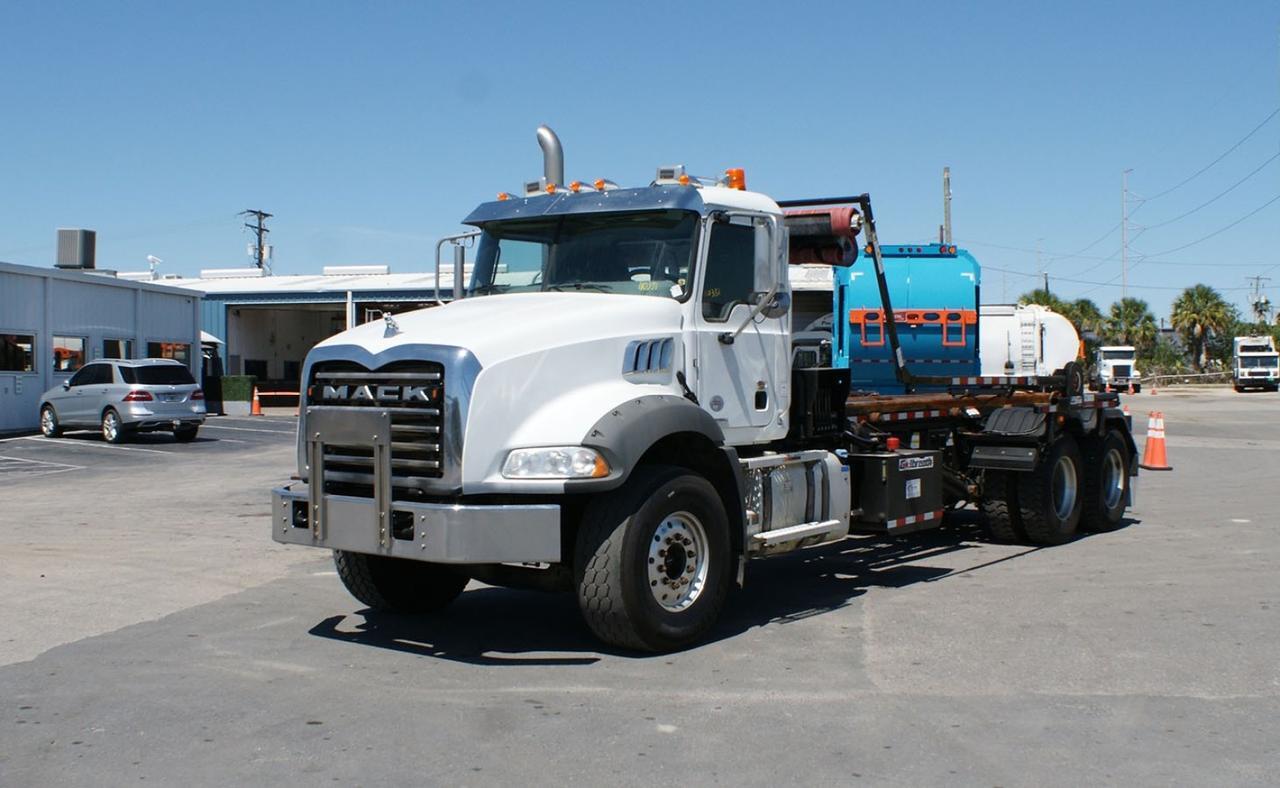 2020 Mack GR64B 60,000 lb Galbreath Roll Off Truck