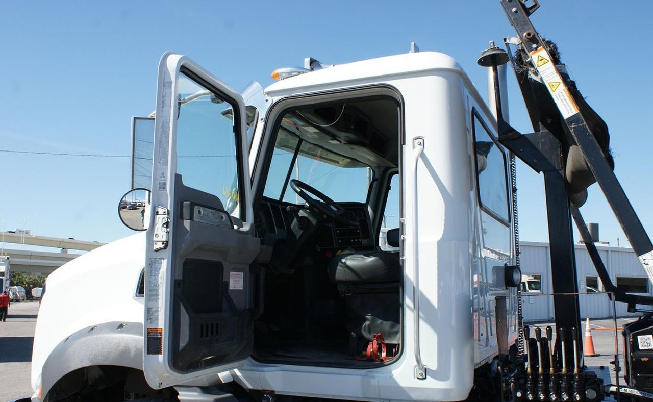 2020 Mack GR64B 60,000 lb Galbreath Roll Off Truck Tampa FL