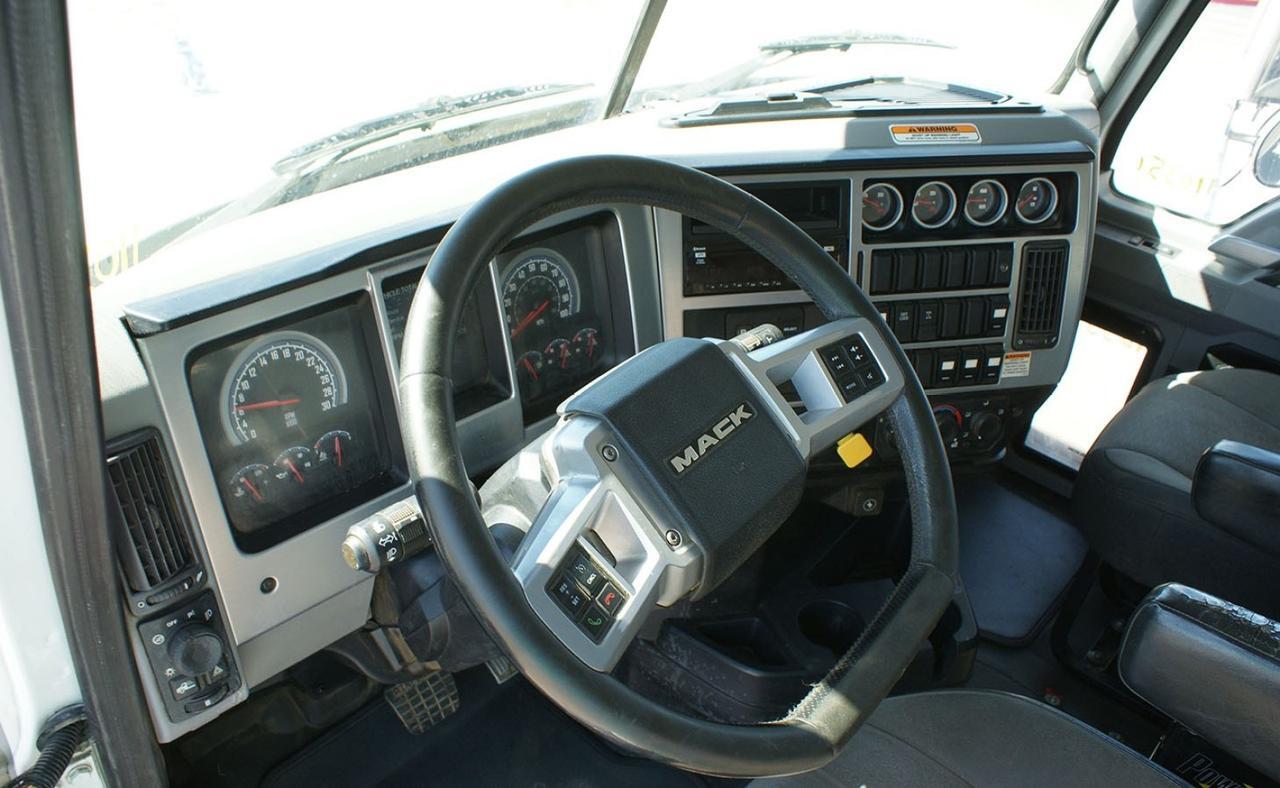 2020 Mack GR64F 60,000 lb Galbreath Roll Off Truck Tampa FL