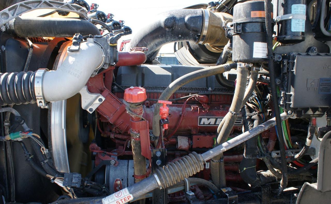 2020 Mack GR64F 60,000 lb Galbreath Roll Off Truck Tampa FL