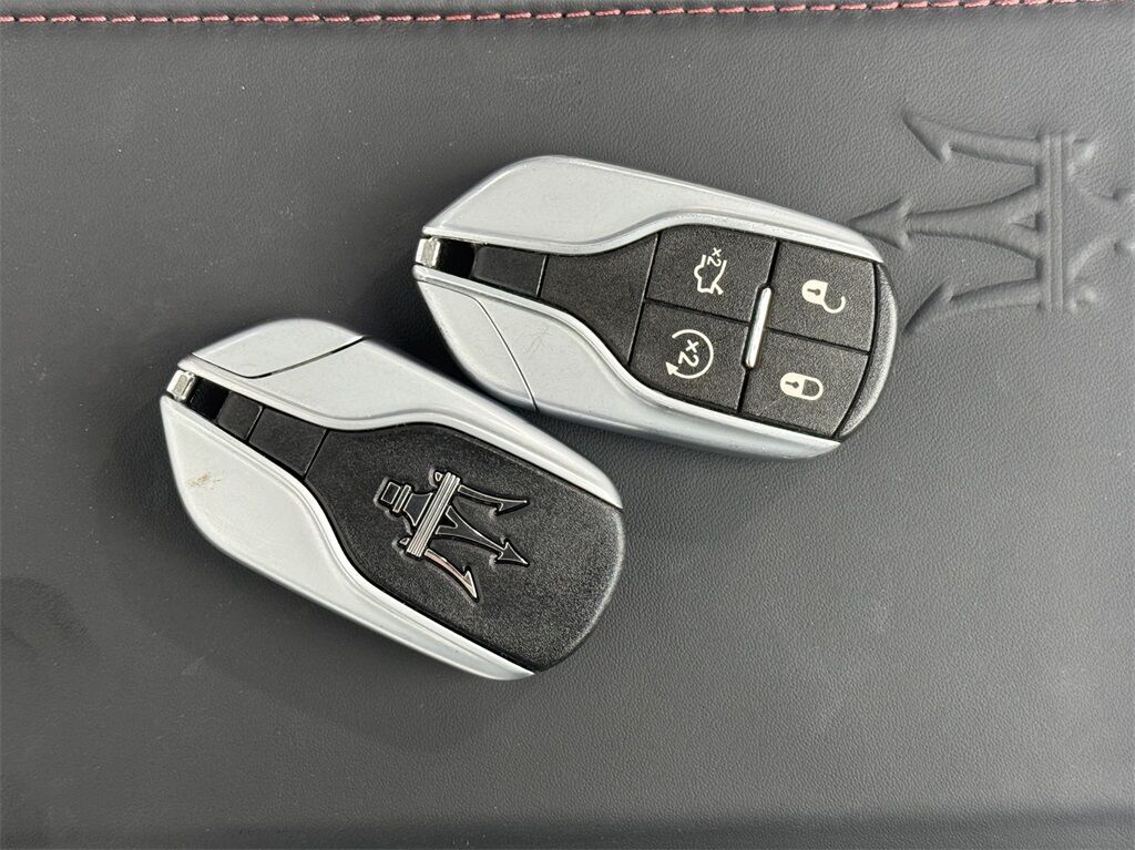 2020 Maserati Levante NAV,CAM,PANO,HTD STS,BLIND SPOT,20&quot; WLS Plano TX