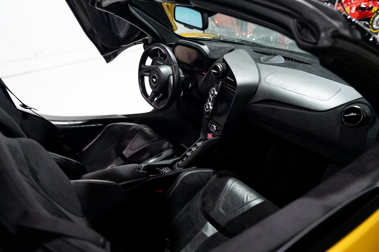 2020 McLaren 720S Luxury Spider Aztec Gold paint, Carbon Black interior, Bowers & Wilkins audio AND MUCH MORE!! Fort Lauderdale FL
