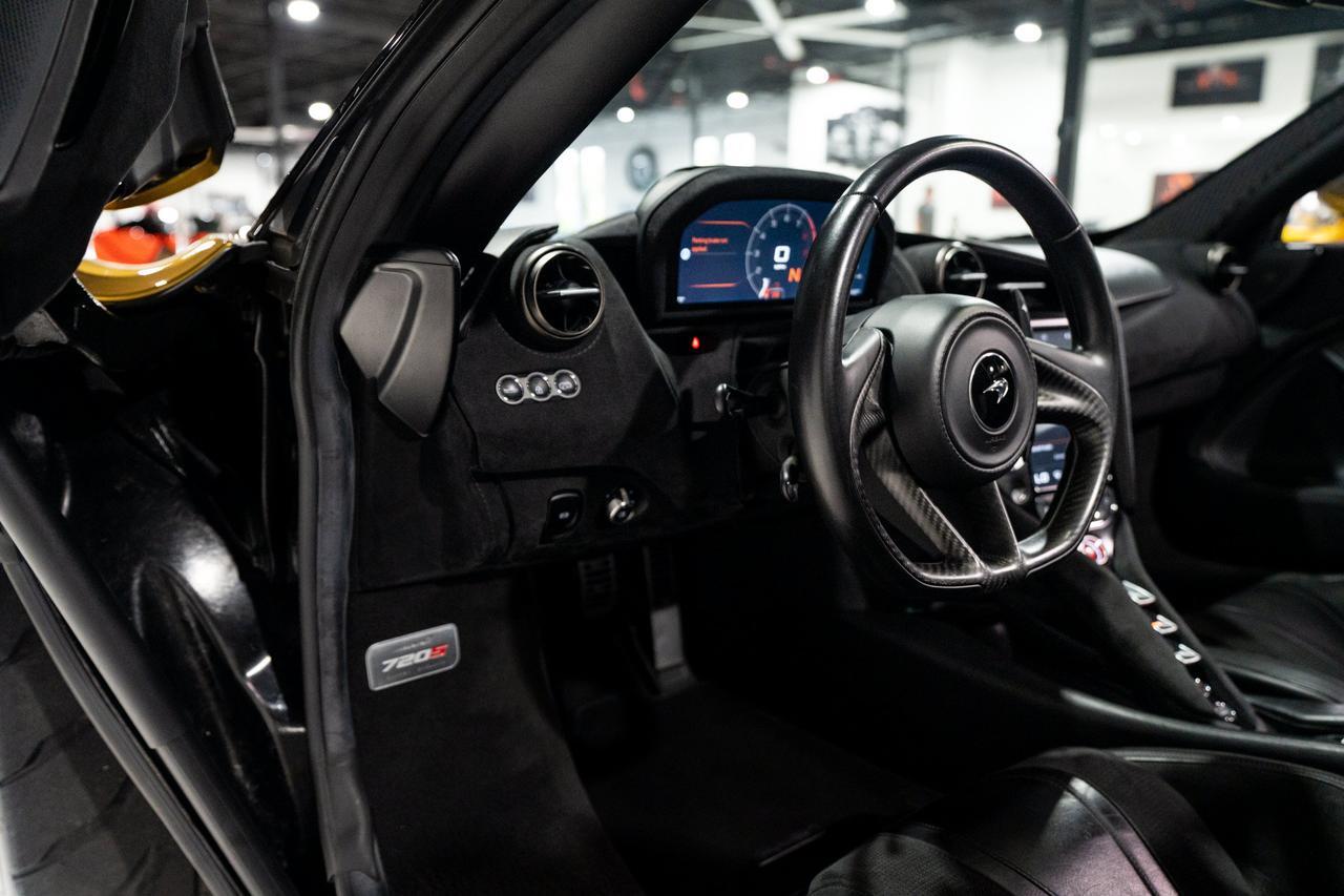 2020 McLaren 720S Luxury Spider Aztec Gold paint, Carbon Black interior, Bowers & Wilkins audio AND MUCH MORE!! Fort Lauderdale FL