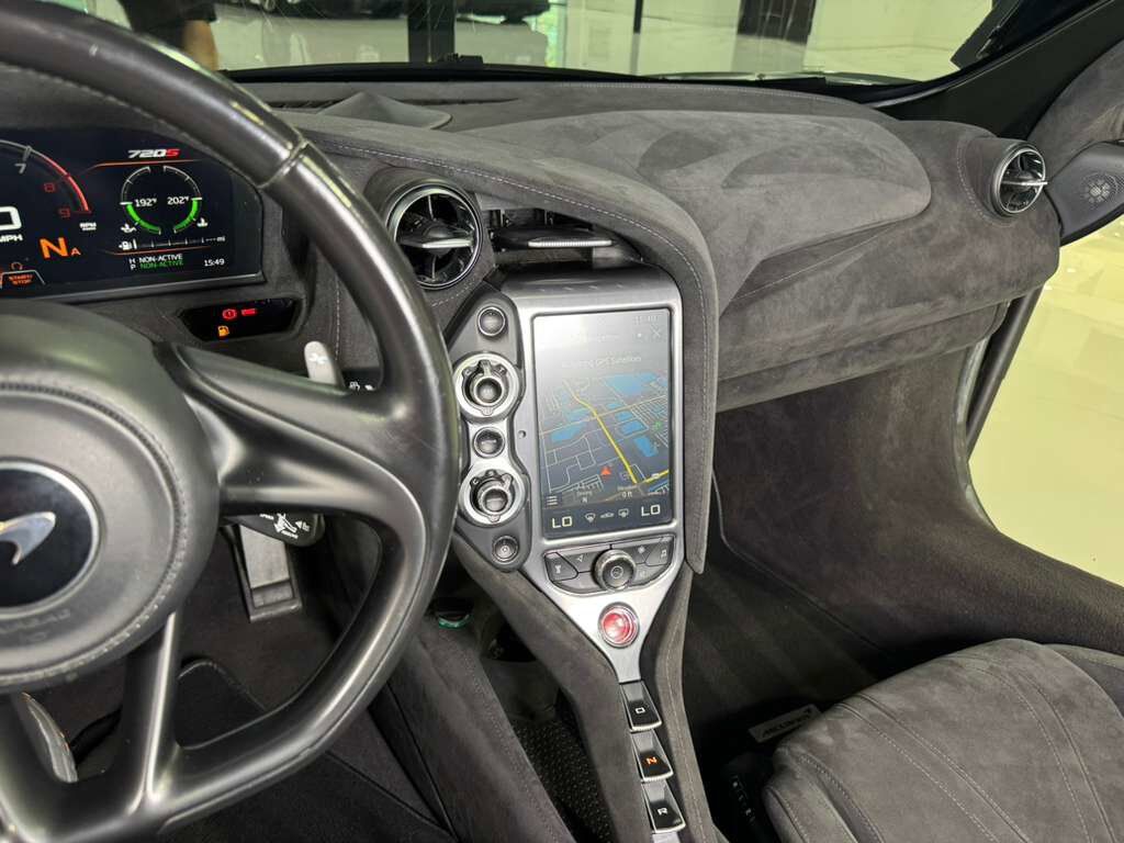 2020 McLaren 720S Luxury Spider electrochromic roof, Bowers & Wilkins audio system AND MUCH MORE!!! Fort Lauderdale FL