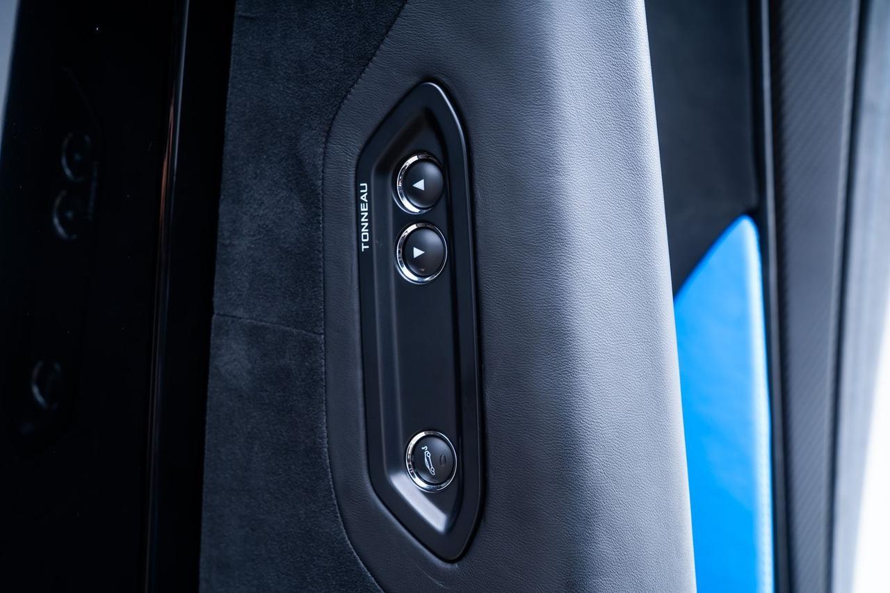 2020 McLaren 720S Performance Sport Exhaust Bowers &amp; Wilkins MSO Carbon options Portland OR