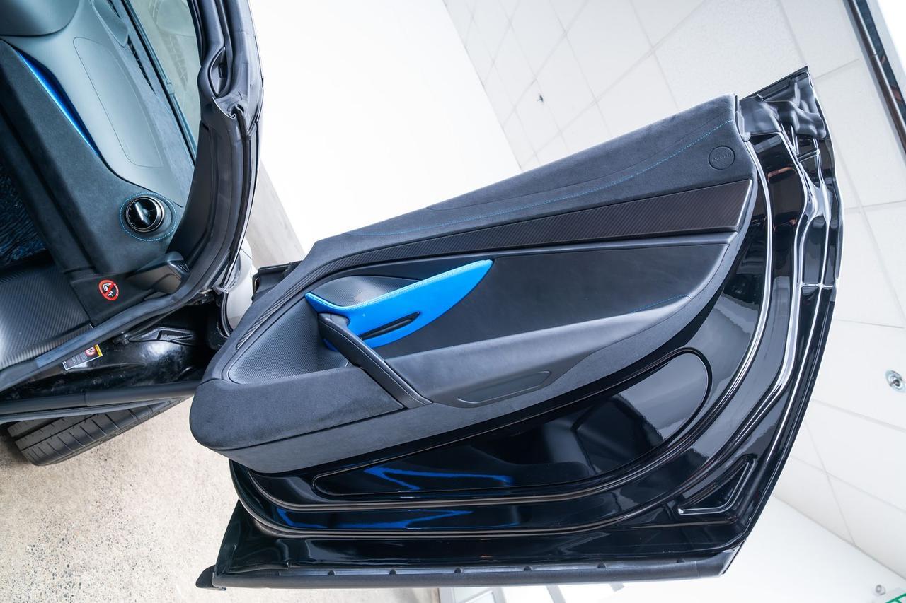 2020 McLaren 720S Performance Sport Exhaust Bowers &amp; Wilkins MSO Carbon options Portland OR
