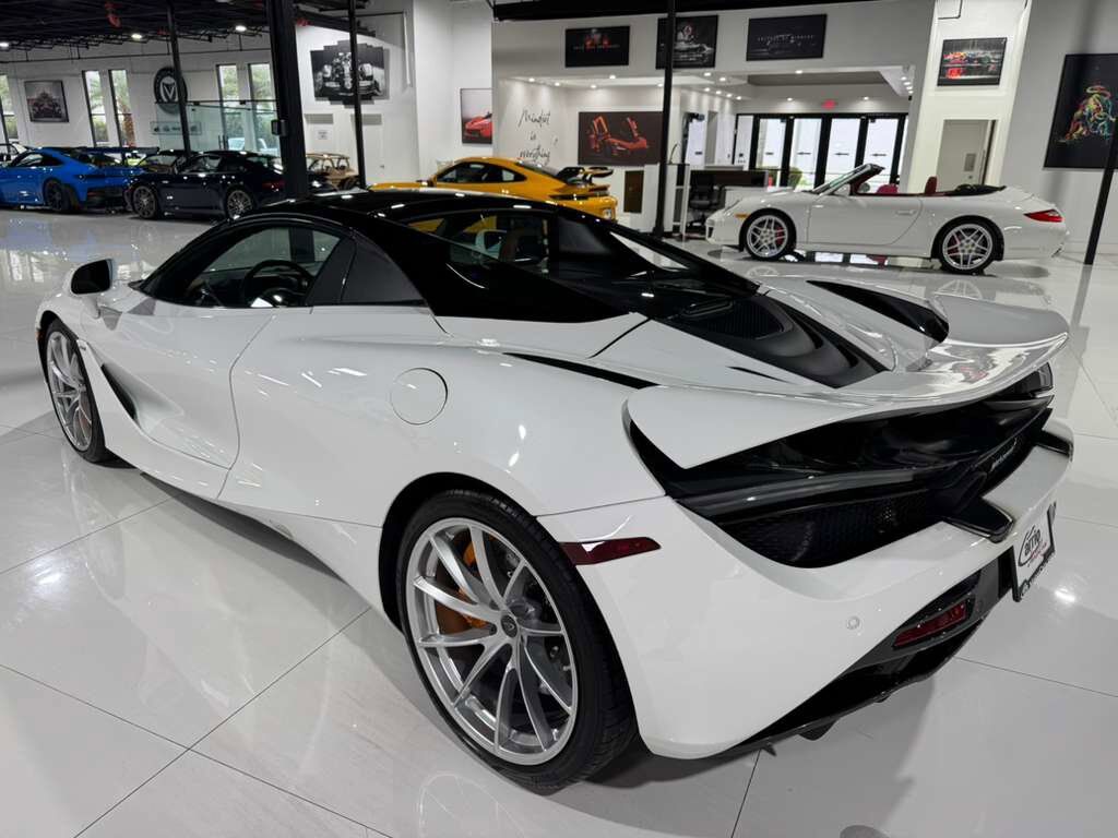 2020 McLaren 720S Spider Luxury package, Silica White paint, Arizona Tan interior, Bowers & Wilkins audio AND MORE!! Fort Lauderdale FL
