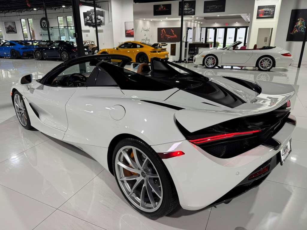 2020 McLaren 720S Spider Luxury package, Silica White paint, Arizona Tan interior, Bowers & Wilkins audio AND MORE!! Fort Lauderdale FL