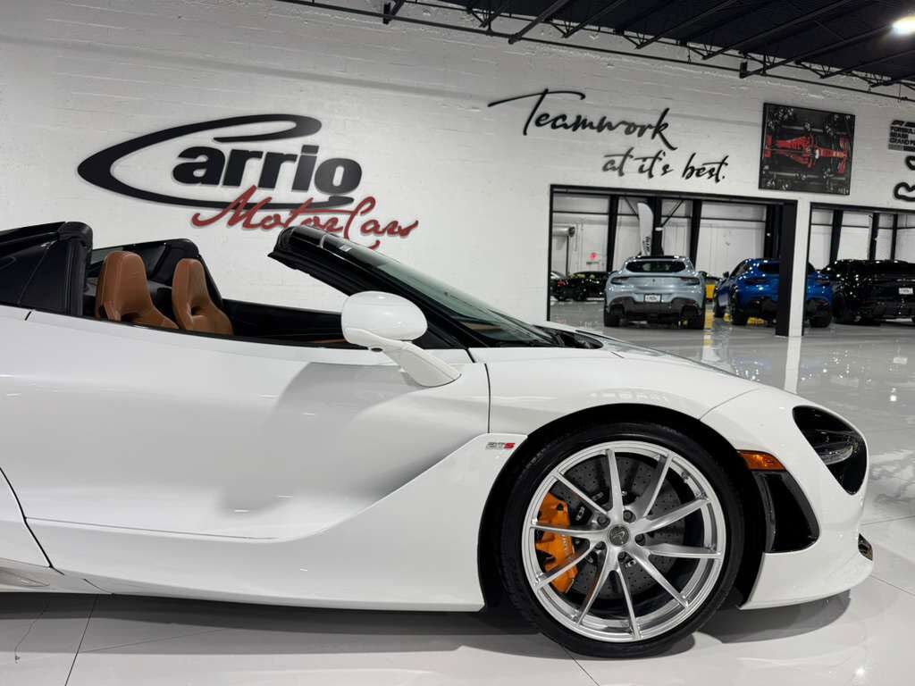 2020 McLaren 720S Spider Luxury package, Silica White paint, Arizona Tan interior, Bowers & Wilkins audio AND MORE!! Fort Lauderdale FL