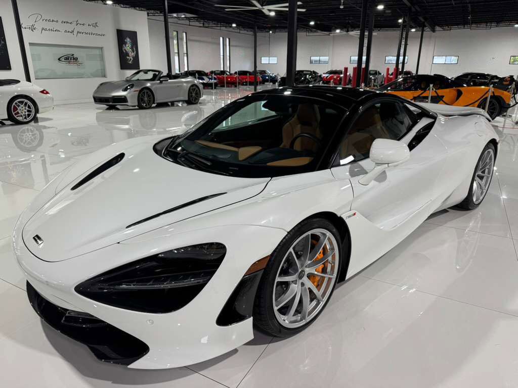 2020 McLaren 720S Spider Luxury package, Silica White paint, Arizona Tan interior, Bowers & Wilkins audio AND MORE!! Fort Lauderdale FL