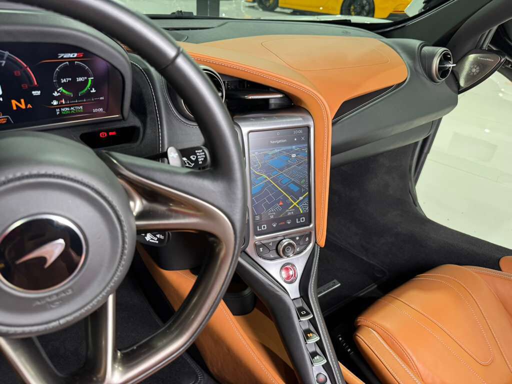 2020 McLaren 720S Spider Luxury package, Silica White paint, Arizona Tan interior, Bowers & Wilkins audio AND MORE!! Fort Lauderdale FL