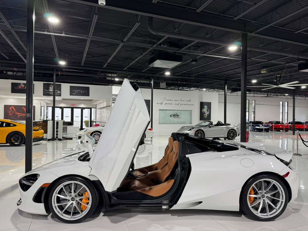2020 McLaren 720S Spider Luxury package, Silica White paint, Arizona Tan interior, Bowers & Wilkins audio AND MORE!! Fort Lauderdale FL