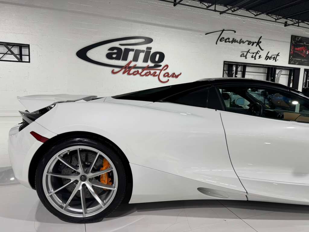 2020 McLaren 720S Spider Luxury package, Silica White paint, Arizona Tan interior, Bowers & Wilkins audio AND MORE!! Fort Lauderdale FL